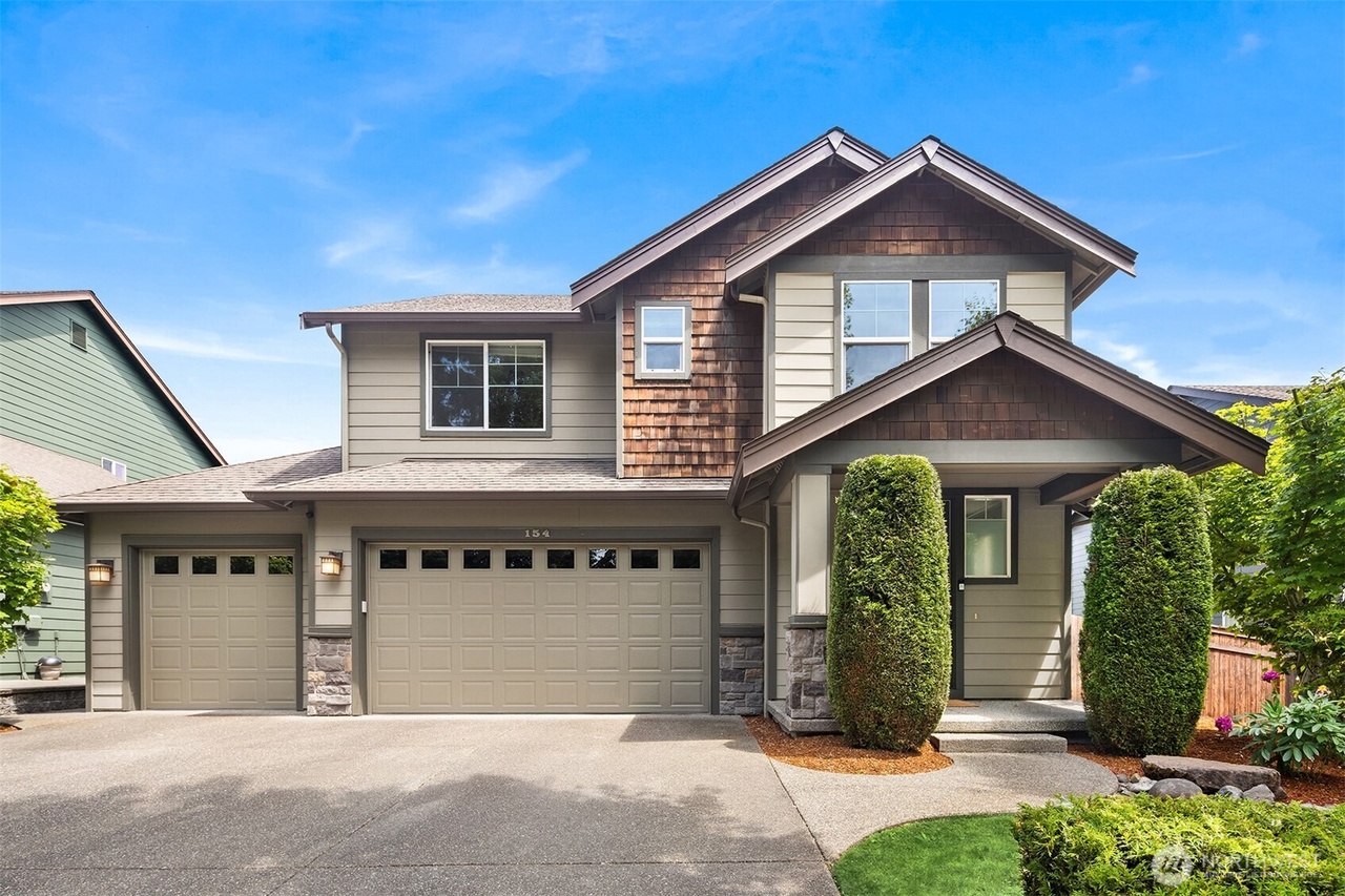 Renton, WA 98059 | 4 beds | 2.5 baths | $1,186,000